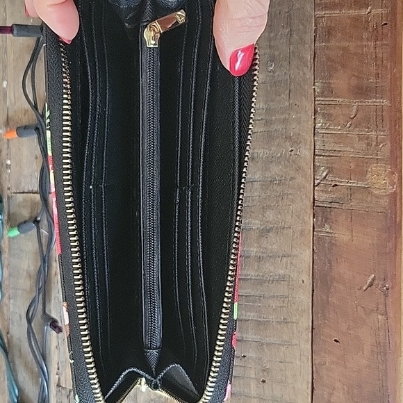 Disney × Loungefly Belle Beauty and The Beast Full Zipper Wallet - Picture 11 of 16